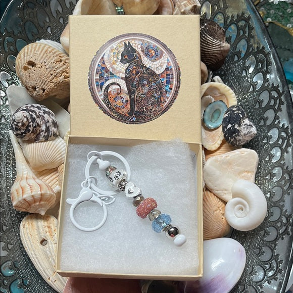 Elegant Paw Beaded Keychain with Cat Gift Box