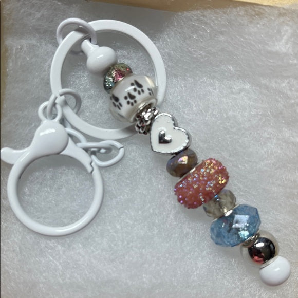 Elegant Paw Beaded Keychain with Cat Gift Box