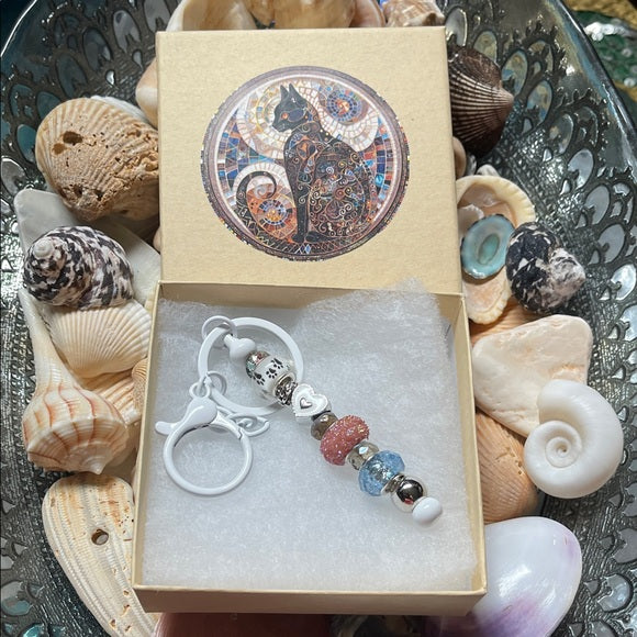 Elegant Paw Beaded Keychain with Cat Gift Box