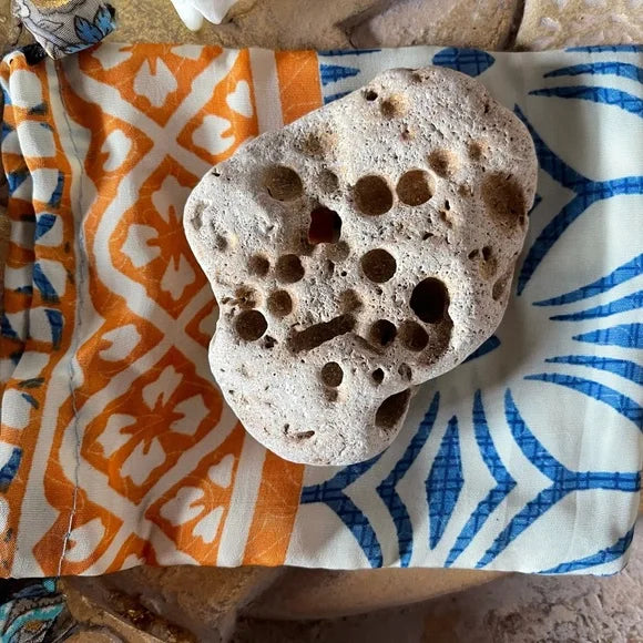 Large Hagstone in Gift Pouch, Bodhi Gift Sets