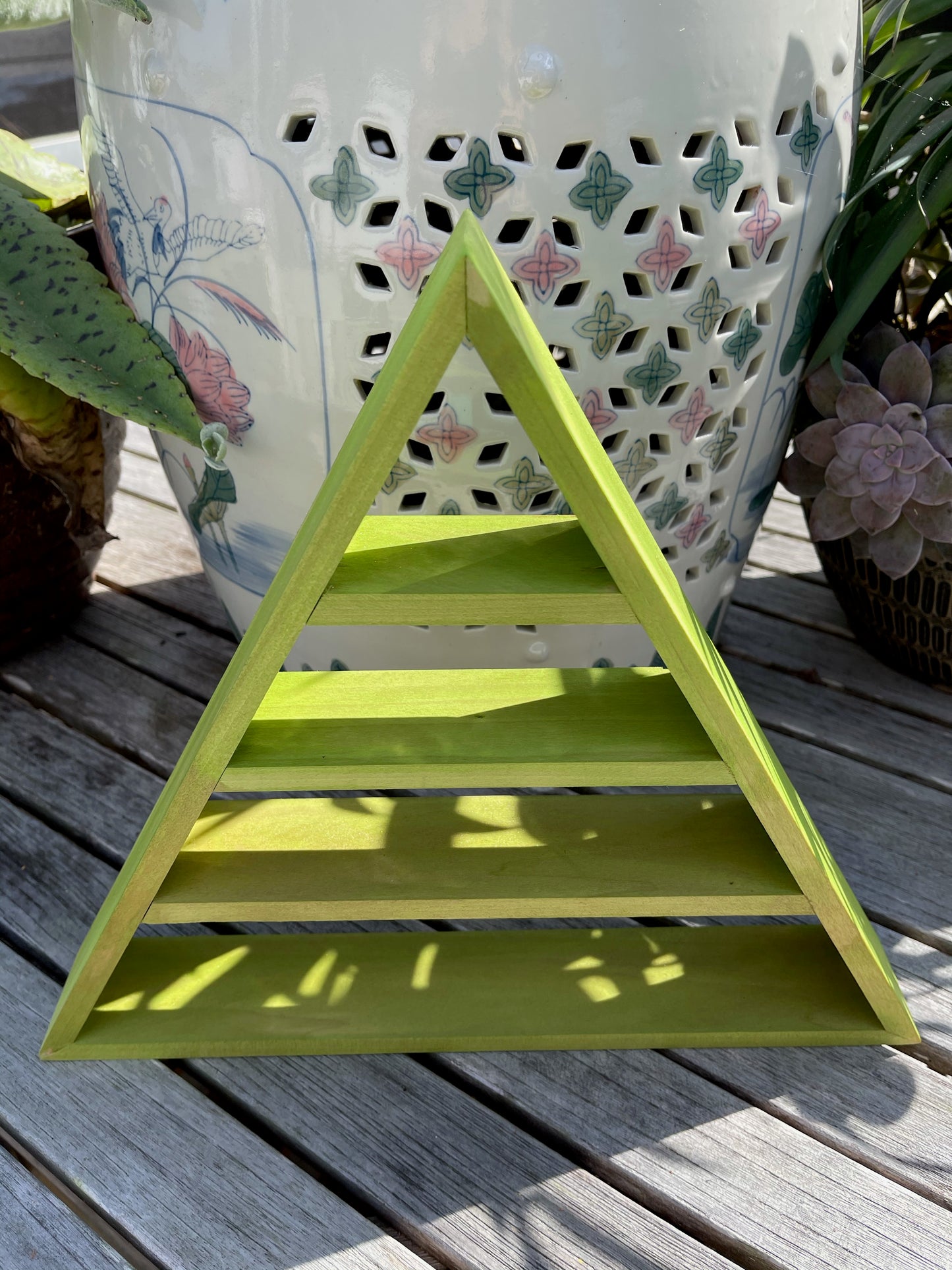 Green Witch Triangle Shelf Verdi Wash, Home Decor