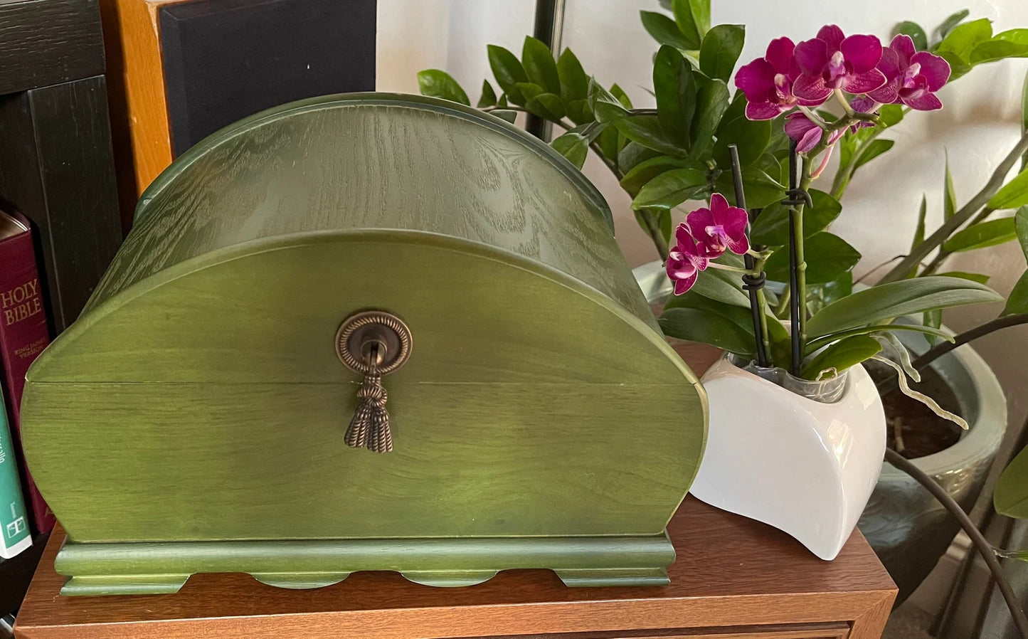 Fabulous Vintage Chest, Green Witch Mystical Storage Chest, Old World Vintage