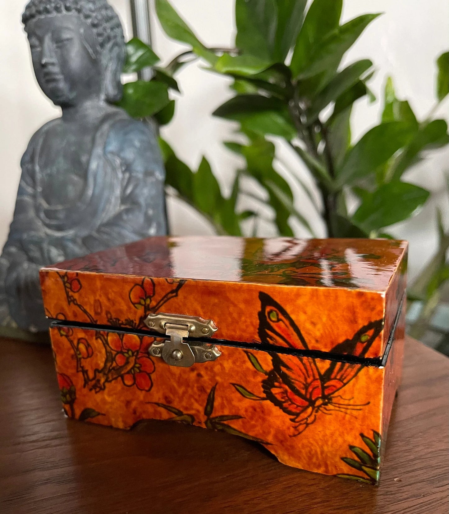 Gorgeous Lacquer Chinese Jewelry Box, Bodhi Jewelry