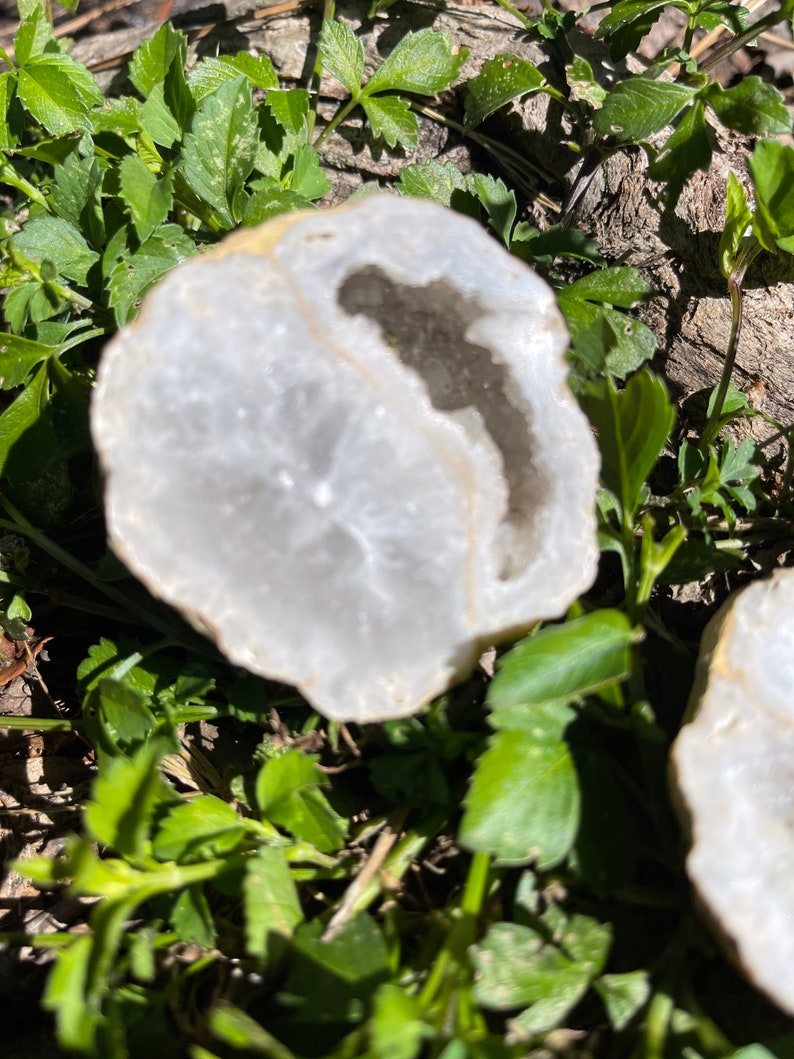 Beautiful Keokuk Geodes, Crystal Magic