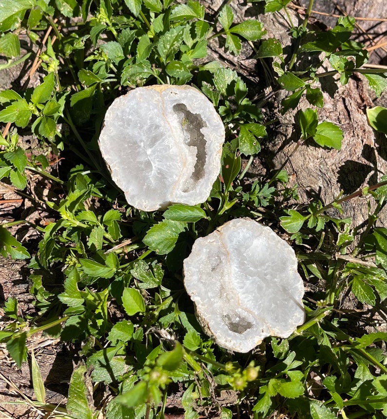 Beautiful Keokuk Geodes, Crystal Magic