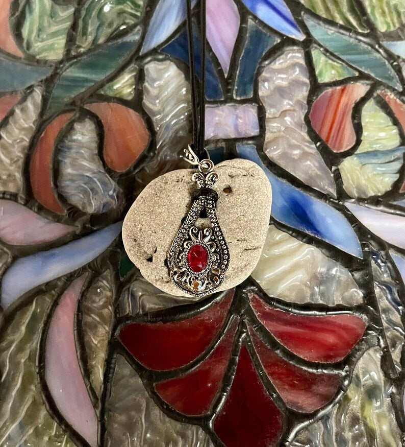 Vintage Pendant, Hag Stone Necklace, Bodhi Jewelry
