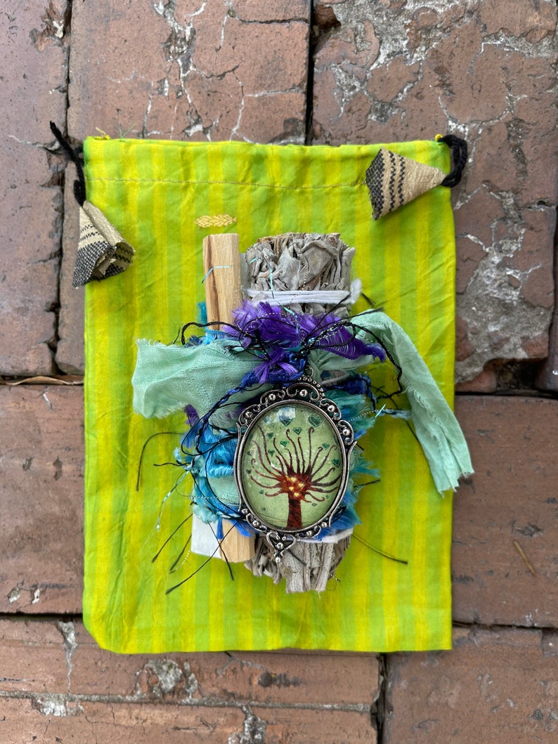 Shy Wolf Sanctuary, Donation, Support, Shy Wolf Charity, 100 Percent Donation, Sage Bundle, Bodhi Gift Sets