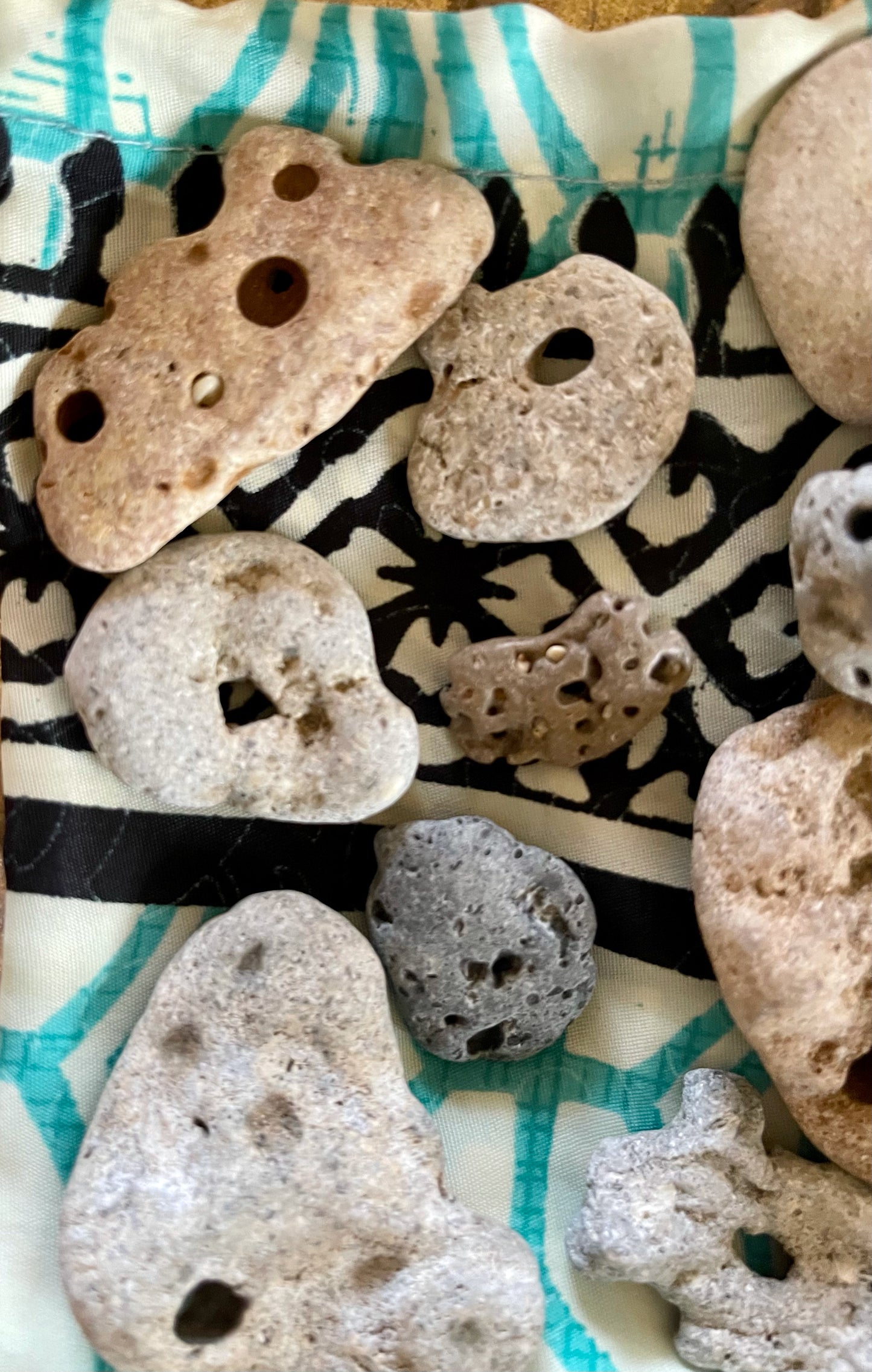 Lot of Hag Stones, NOT DRILLED Beach Stones, Good Luck Water Amulet, Bodhi Magic