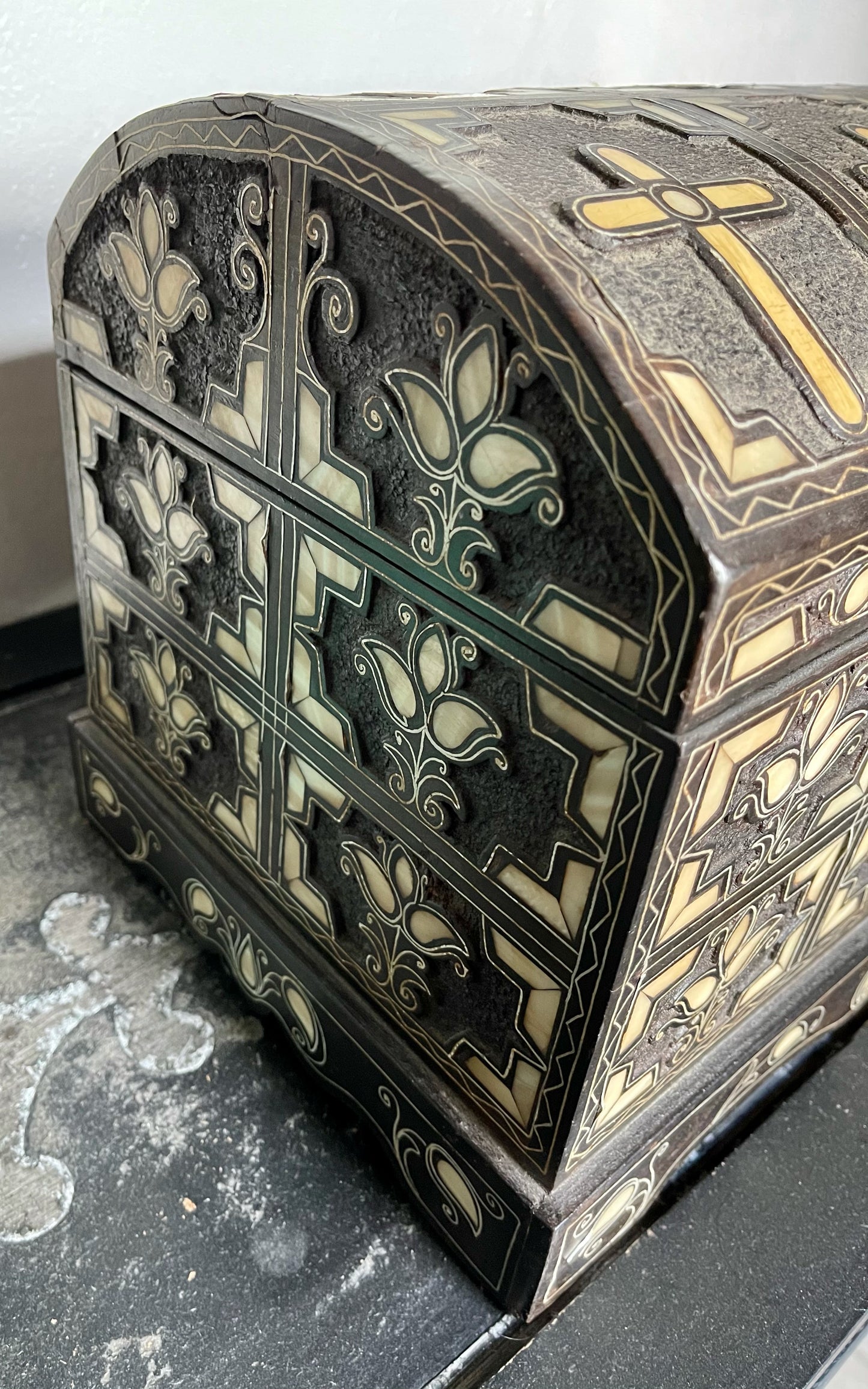 Rare Vintage Hand Carved Camel Bone Cross Detail Trunk, Bodhi Vintage