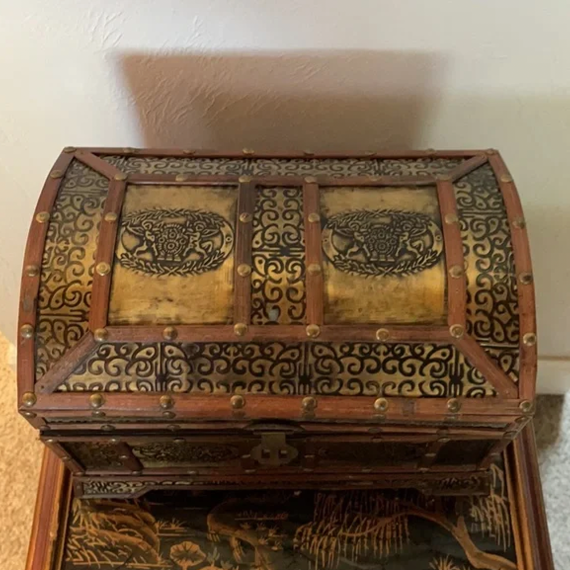 Beautiful Vintage Tin Decorator Box, Tin Trunk