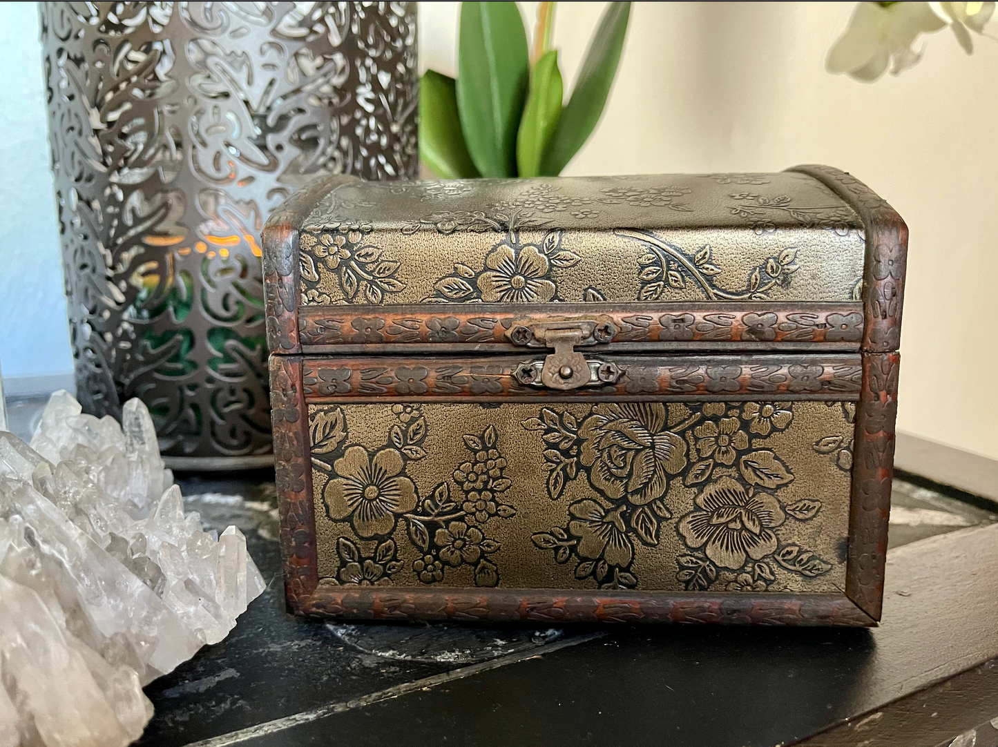 Old World Vintage Decorator Box, Bodhi Decor