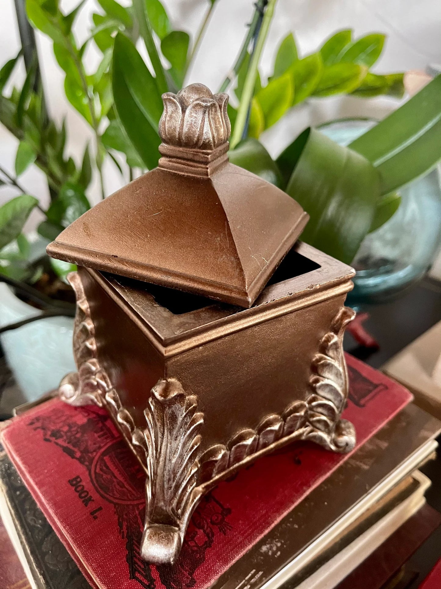 Zen Duo, Vintage Ornate Trinket Box and Hand Crafted Shell Bracelet With Hamsa Charm, Bodhi Gifts