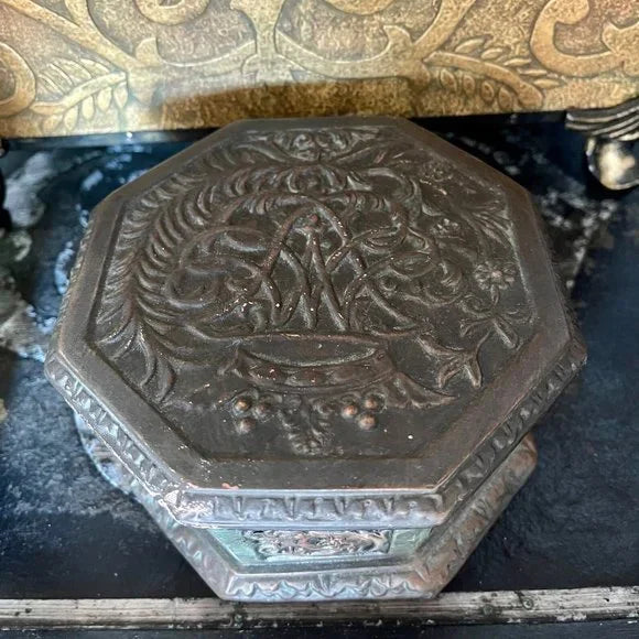 Beautiful Trinket Box, Vintage Italy, Cashier Decorator Box, Bodhi Vintage