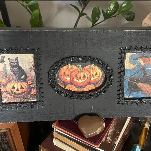 Vintage Style Halloween Frame and Art, Vintage Look Black Frame, Halloween Black Cat