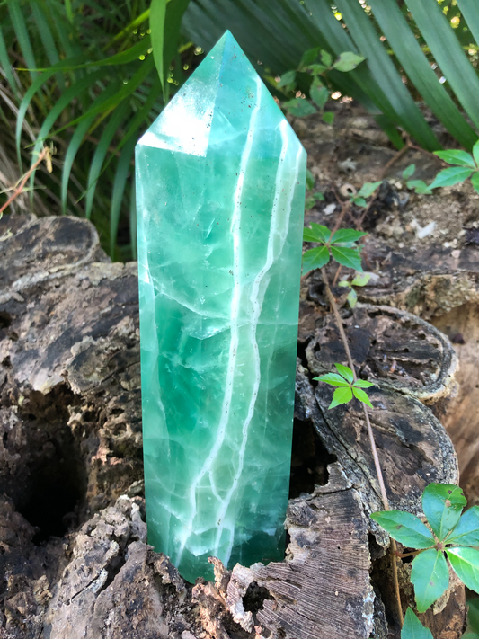 Spectacular "LIGHTNING STRIKE" Green Fluorite Tower, 4 lb Green Fluorite Obelisk, Terminated Wand, Crystal Magic, Polished Fluorite Wand