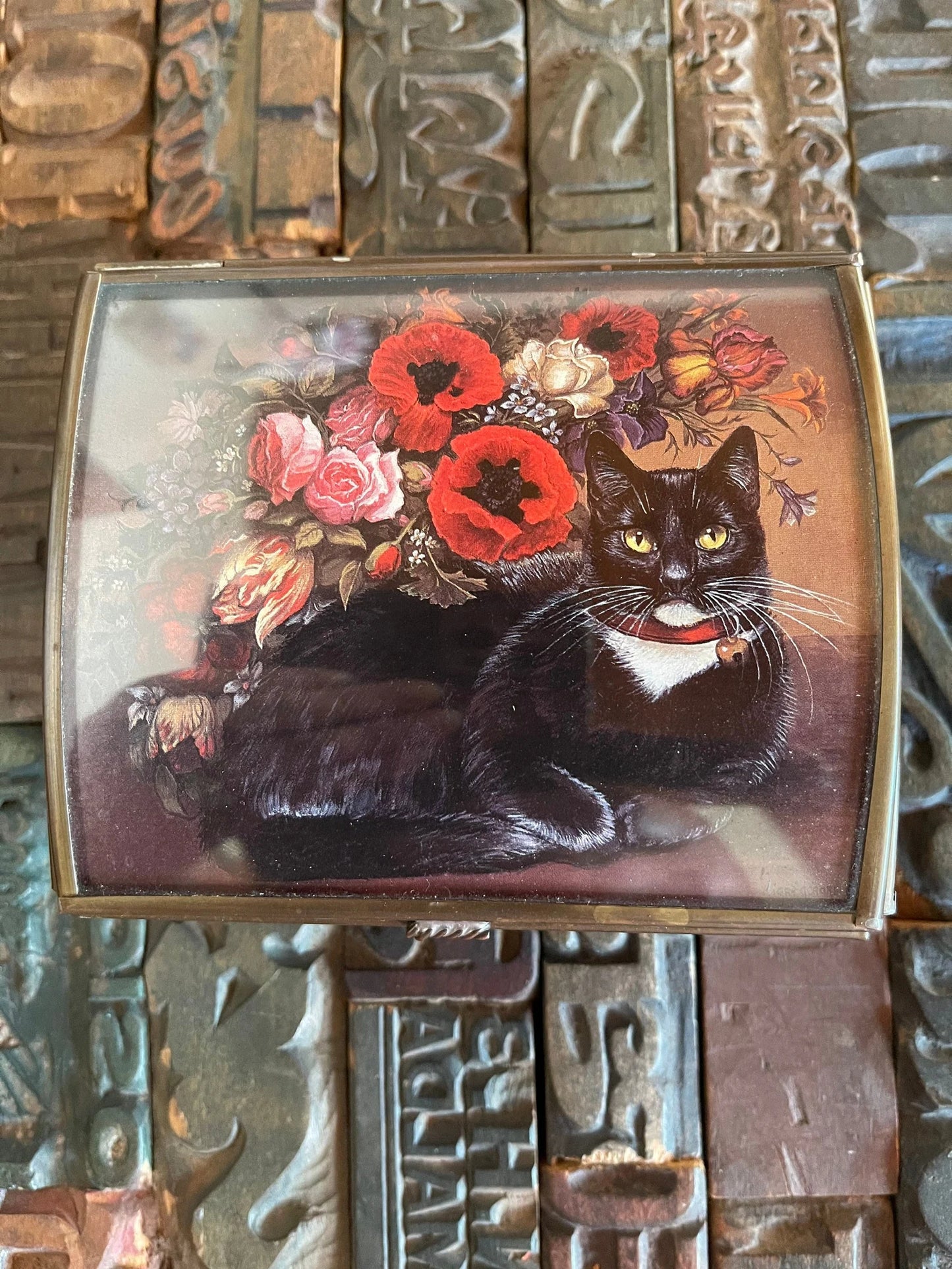 Vintage Black Cat Glass Jewelry Box, Old World Vintage