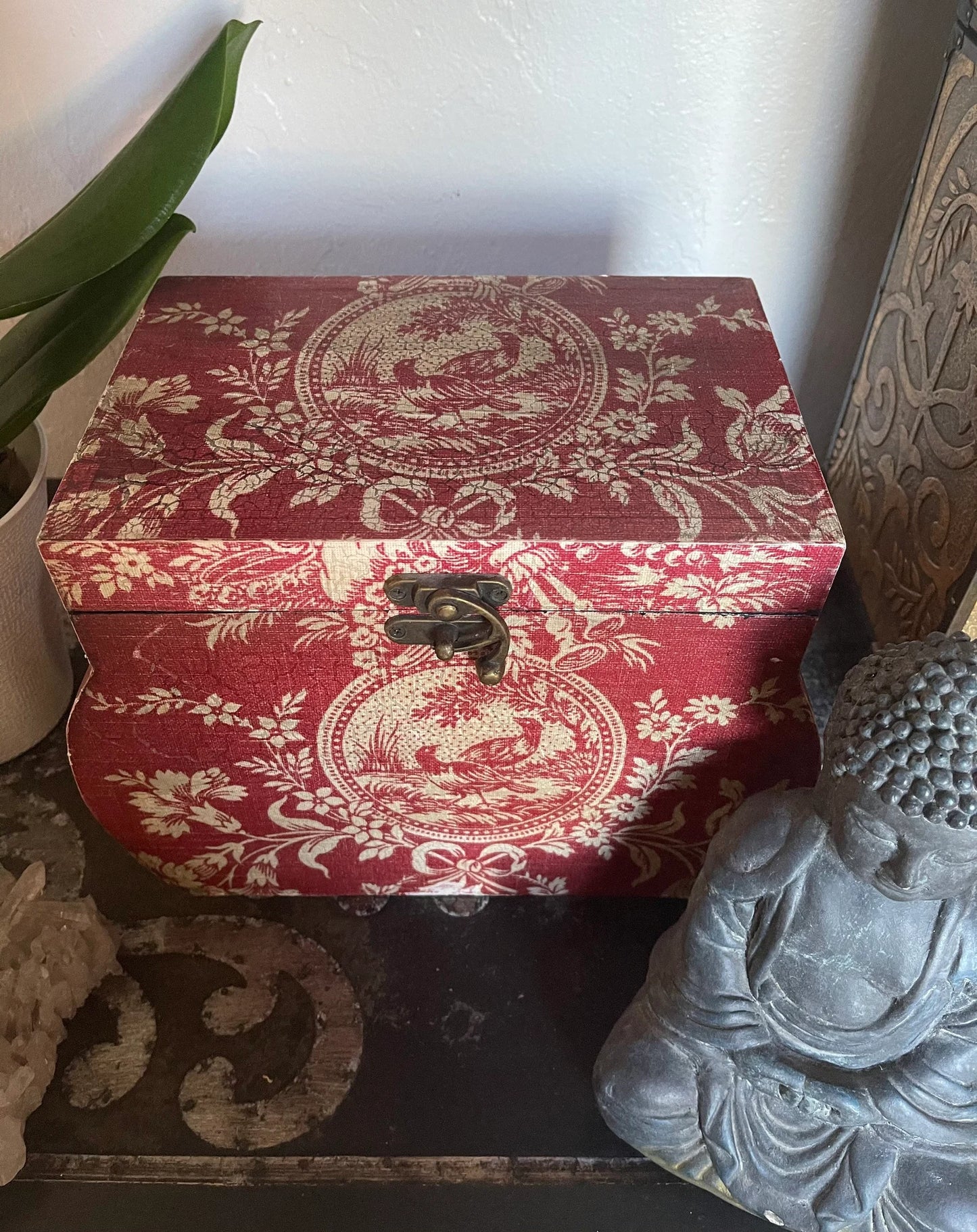 Charming Decorator Box, Home Decor