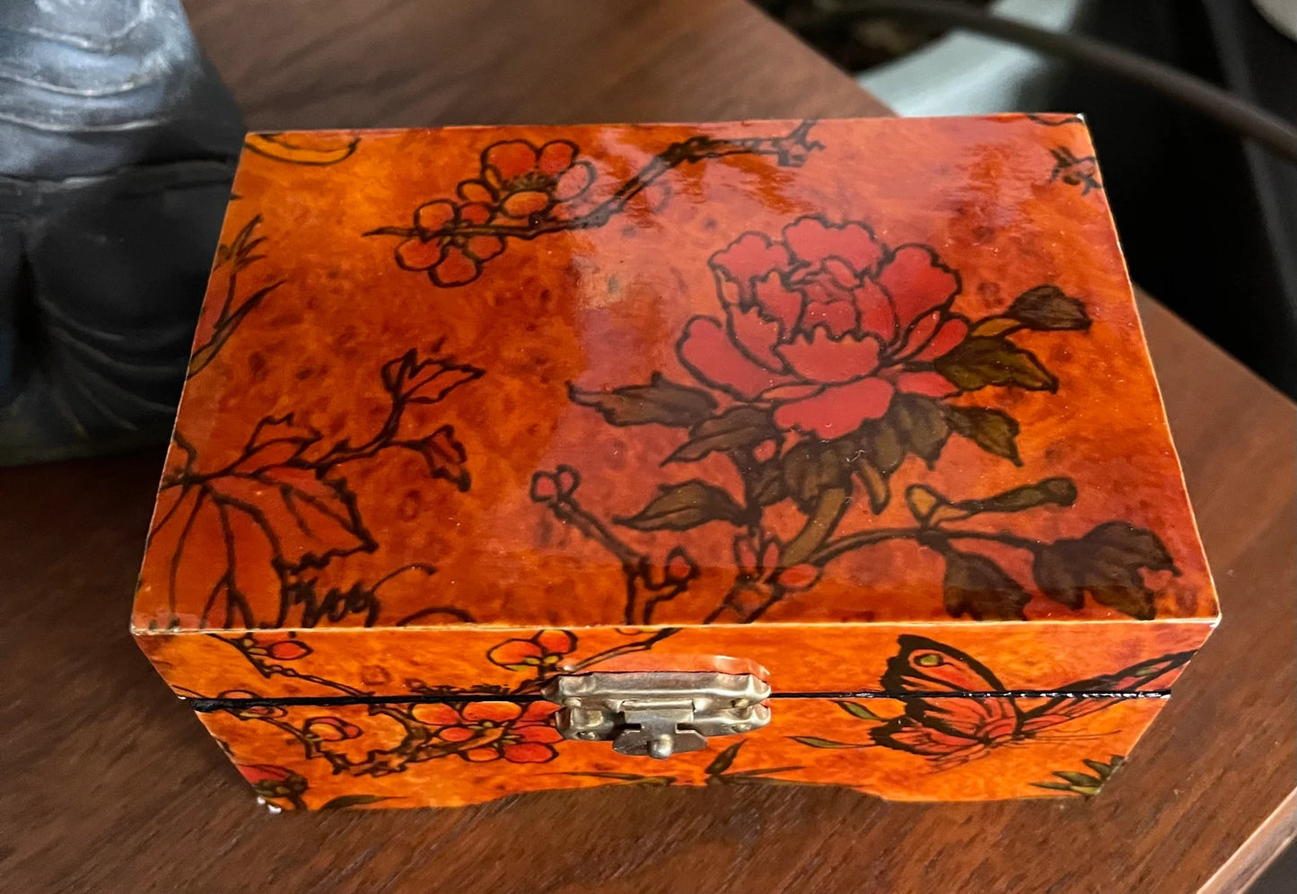 Gorgeous Lacquer Chinese Jewelry Box, Bodhi Jewelry