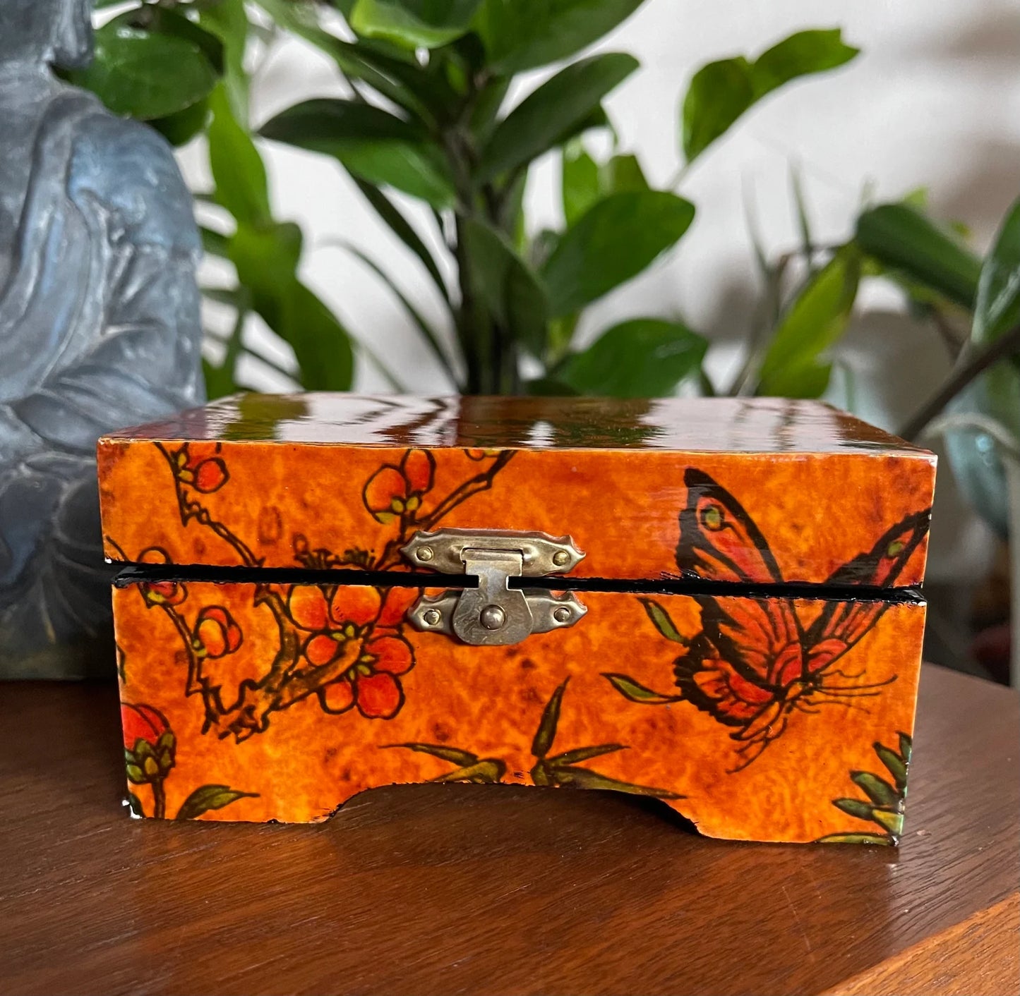 Gorgeous Lacquer Chinese Jewelry Box, Bodhi Jewelry