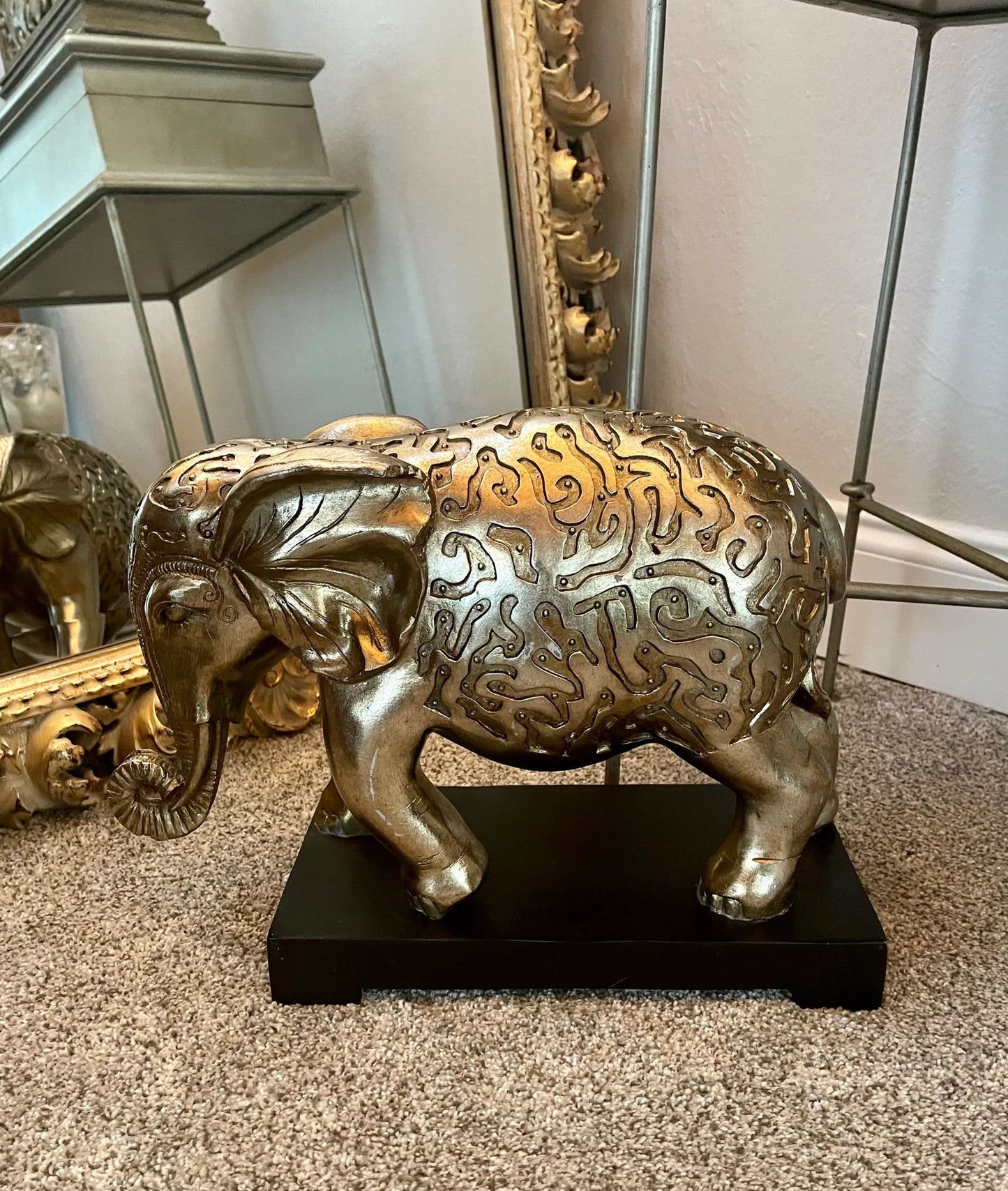 Home Decorative Gold Resin Elephant on Stand, Home Decor