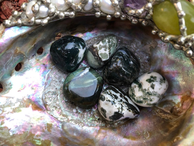 Green Sardonyx Crystal, Crystal Magic