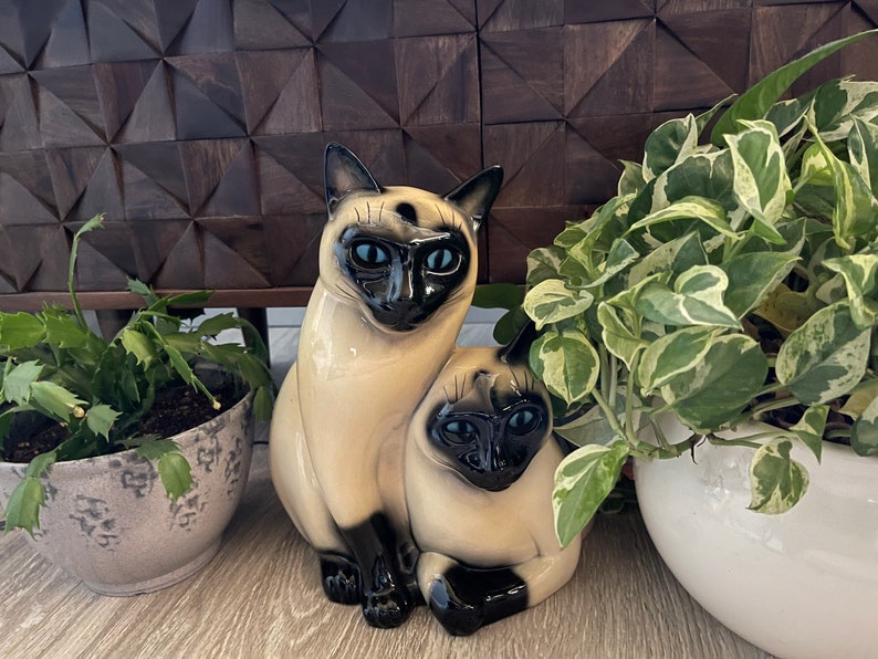 Gorgeous Rare Siamese Cat Lamp, 1950's, Old World Vintage