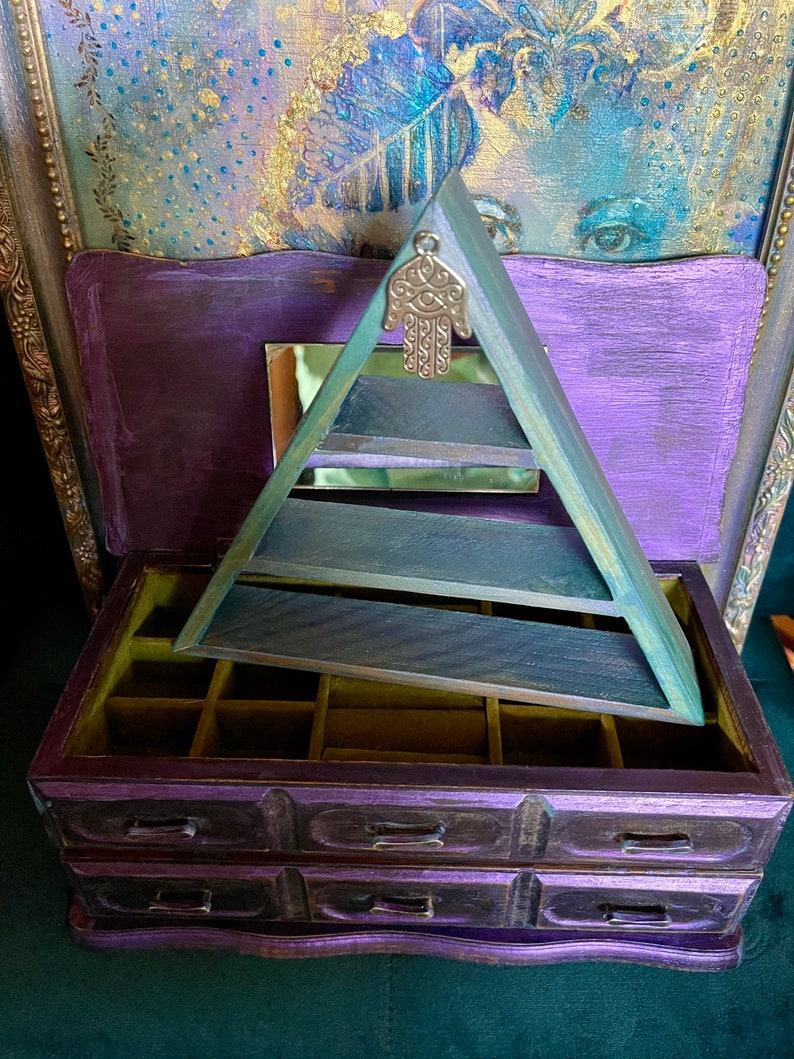 Spirited Bohemian Vintage Jewelry Box with Triangle Shelf, Gift Sets