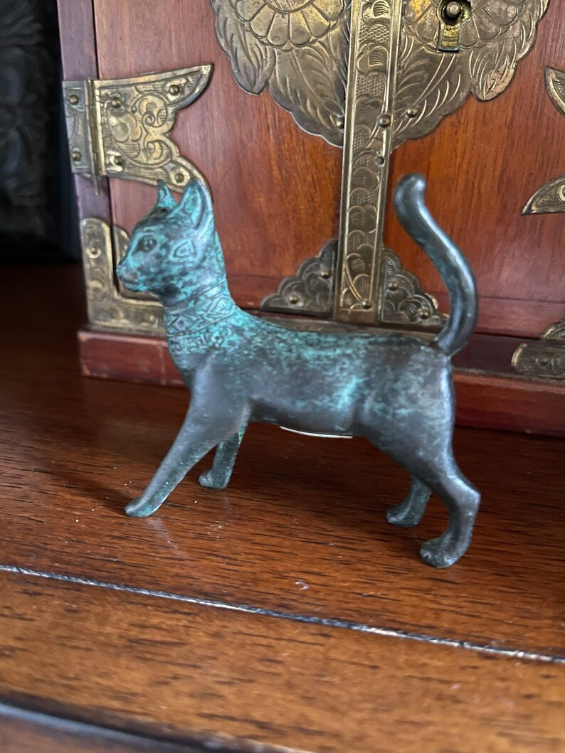 Curio Cat, Franklin Mint Cat, Old World Vintage