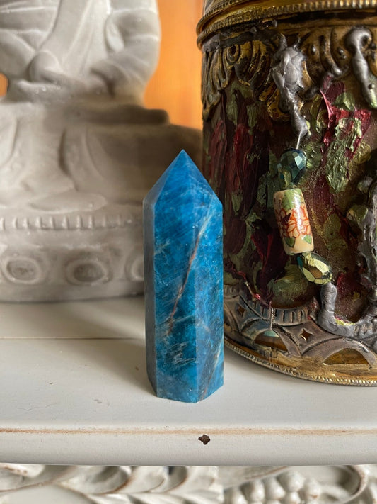 Blue Apatite Tower, Crystal Magic