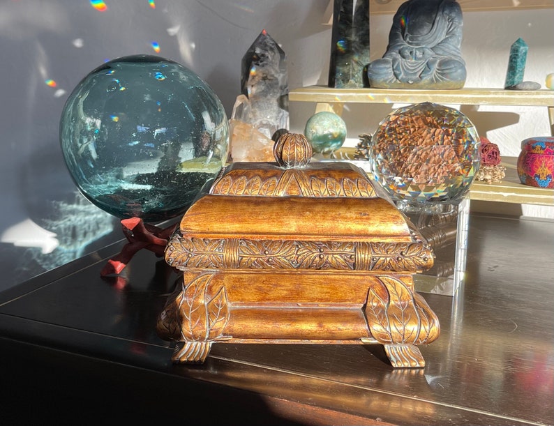 Magical Vintage Ornate Box with Claw Feet, Tarot Box, Old World Vintage