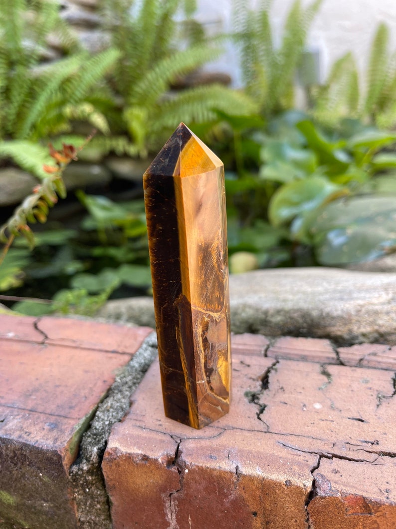 Beautiful Tiger's Eye Tower, Crystal Magic