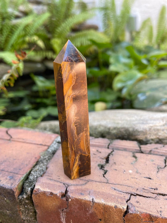 Beautiful Tiger's Eye Tower, Crystal Magic