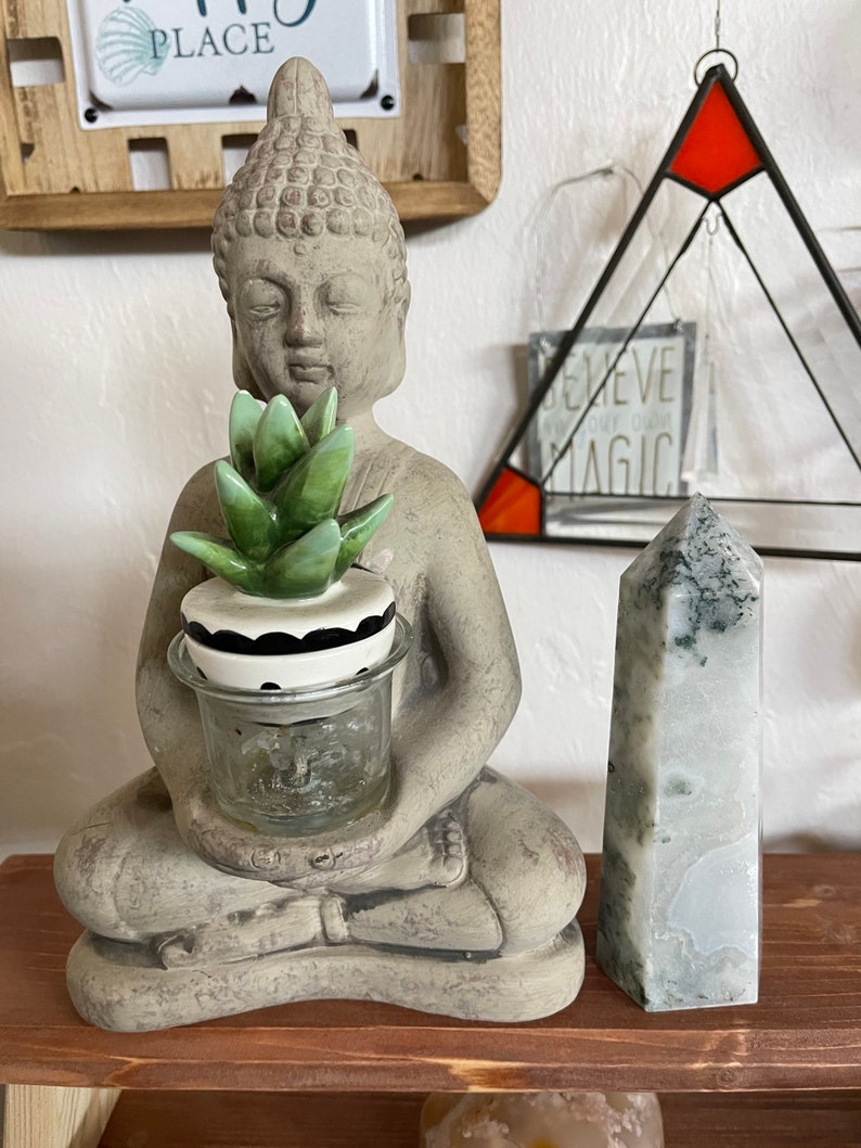 Beautiful White and Green Moss Agate Tower, Crystal Magic