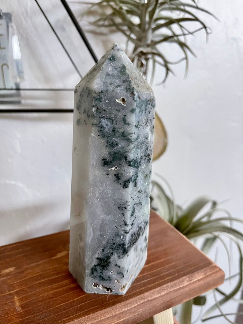 Beautiful White and Green Moss Agate Tower, Crystal Magic